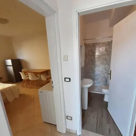 A Due Passi Dal Mare דירה צ'ריאלה